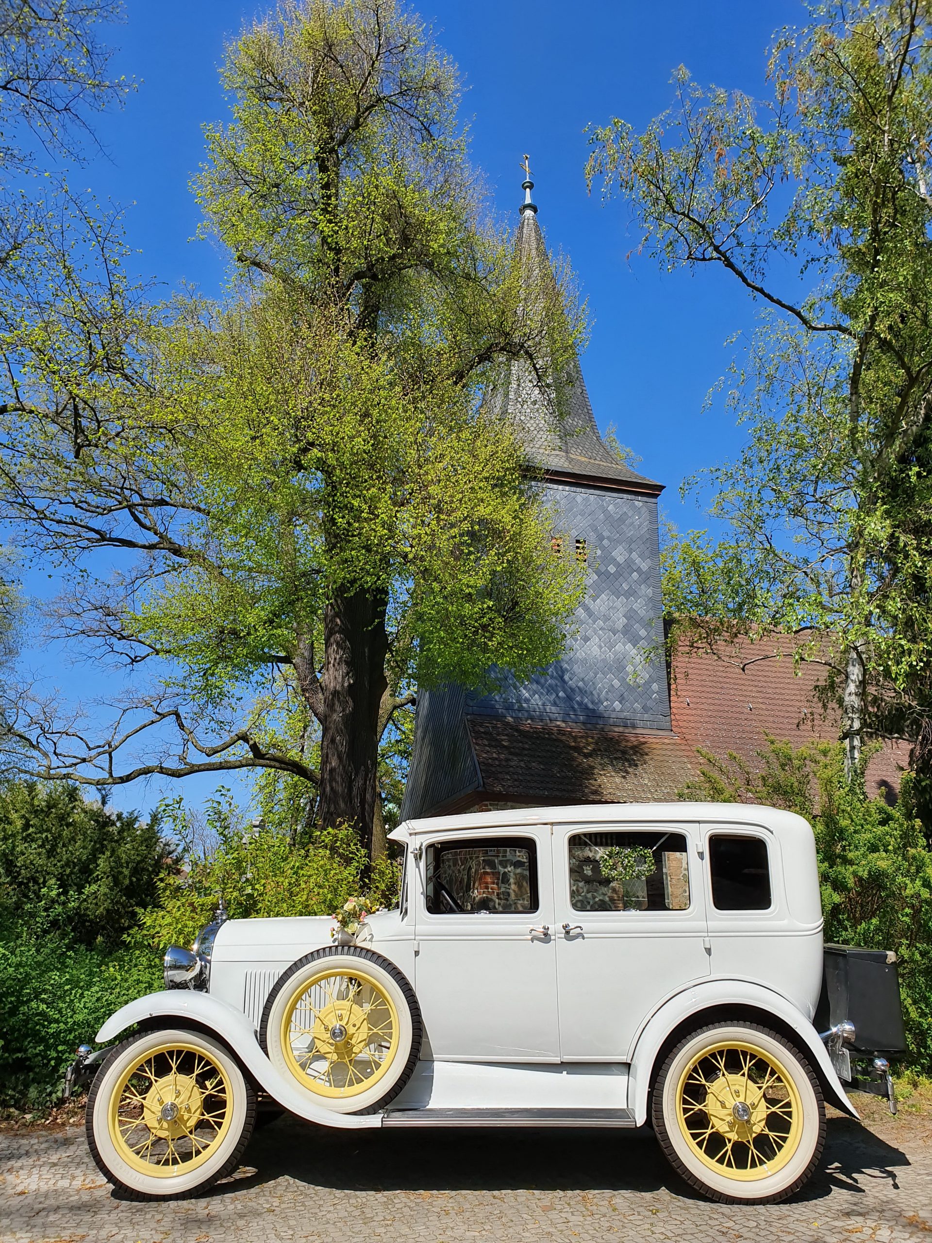 ford model a town sedan baujahr 1929 weiß