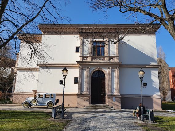 brautlimousine-vor-standesamt-charlottenburg
